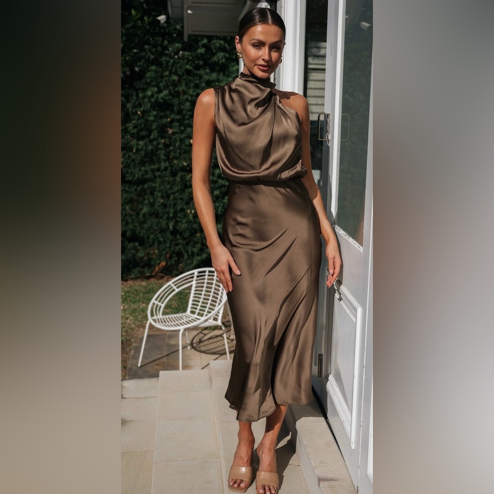 Chic Satin Midi Dress in Brown